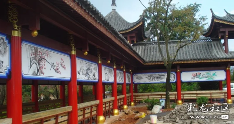 观赏历史文化长廊品尝历史文化大餐