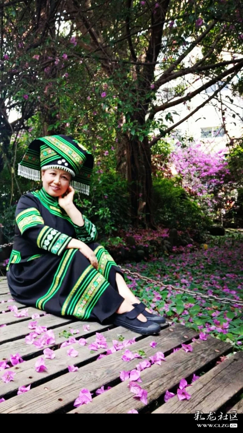 富宁少数民族时装3壮族黑色女装