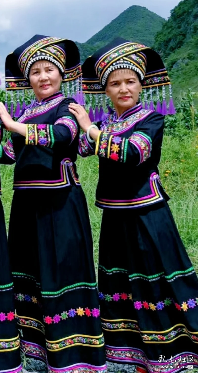 富宁少数民族时装3壮族黑色女装