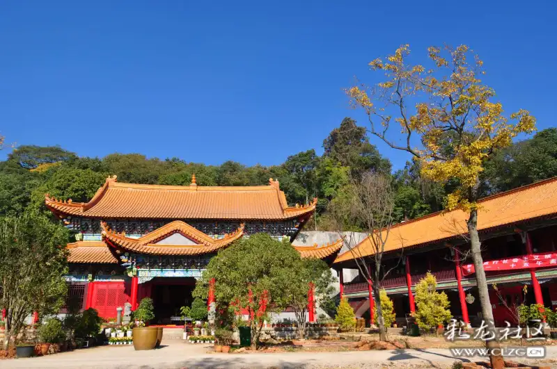 冬日暖阳走进安宁曹溪寺