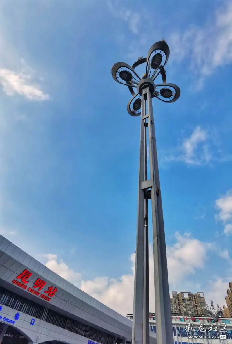 昆明火车站北广场新貌