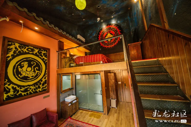 昆明有这样一家民宿 大量使用木,石,竹等原生态材料 甚至把傣族竹楼