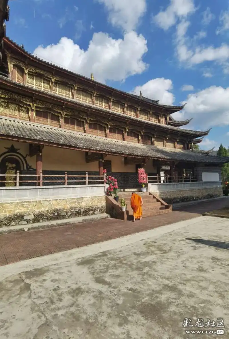 临沧行十三沧源广允缅寺