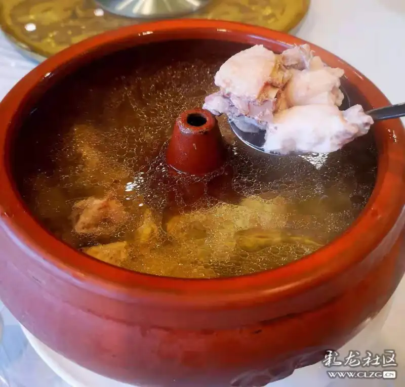 滇菜魁首宜良烧鸭