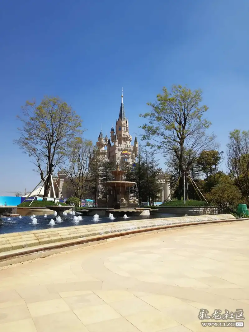 恒大阳光半岛一角风光-彩龙社区