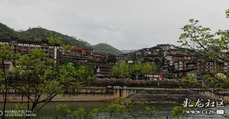 茅台镇总人口_茅台镇 酱香型年轻人 炒酒卖酒 继承家业 想在茅台酒厂退休