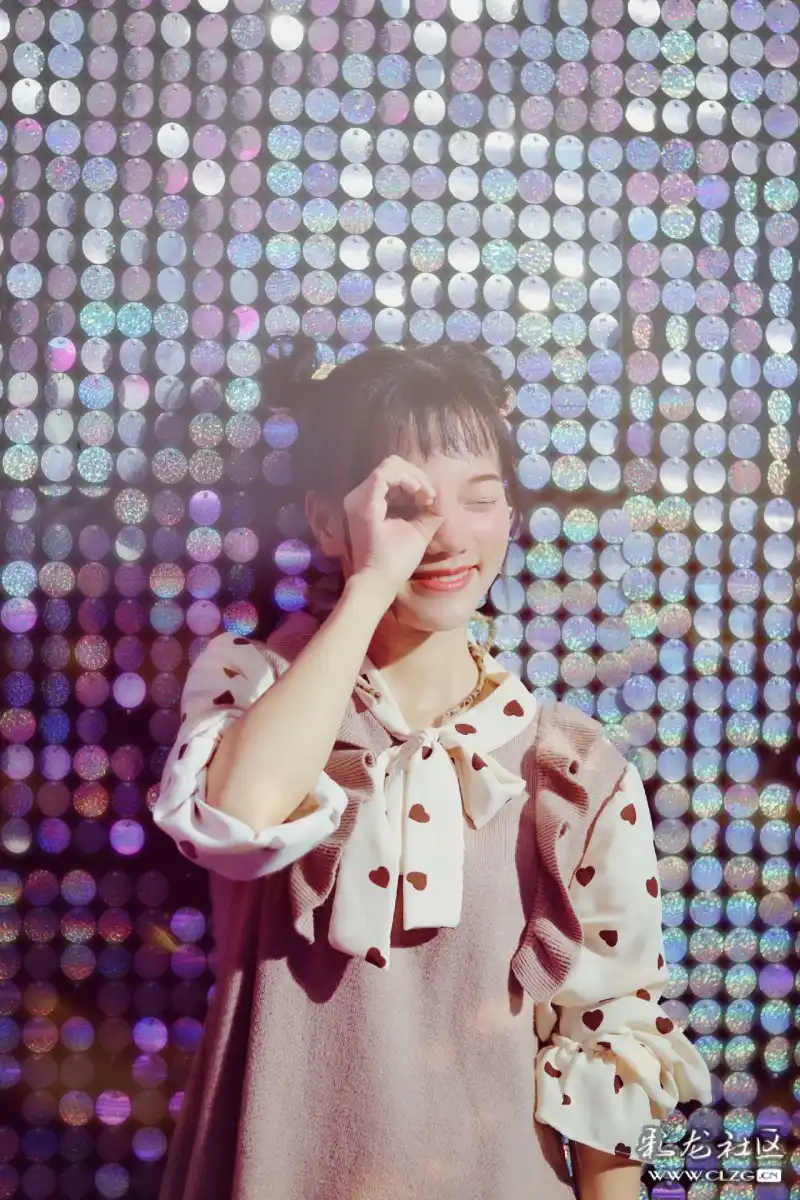 拍照如何让自己上镜 clzg_content&clzg_scale=1440,2160