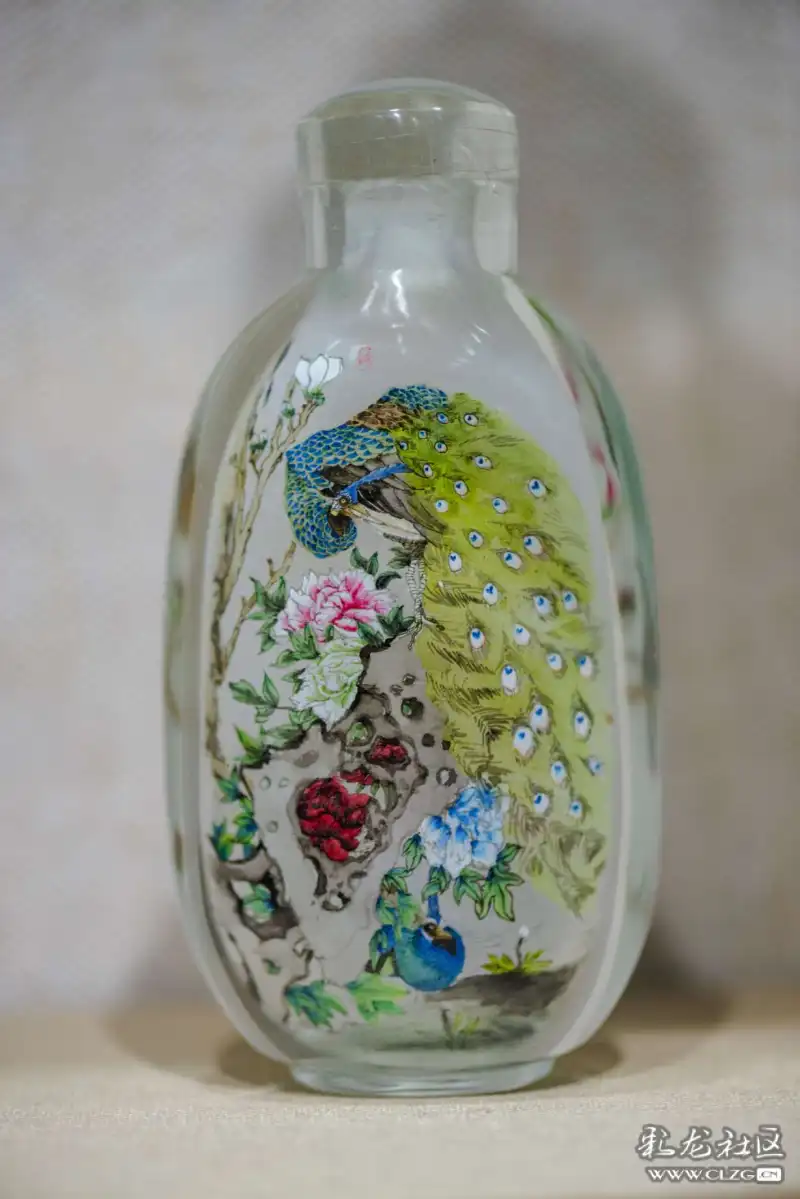 探访滇派内画大师孙鸿雁