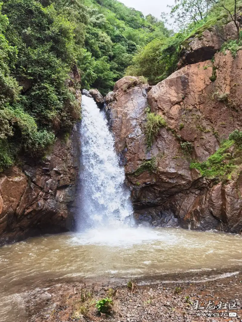 柯渡大叠水瀑布