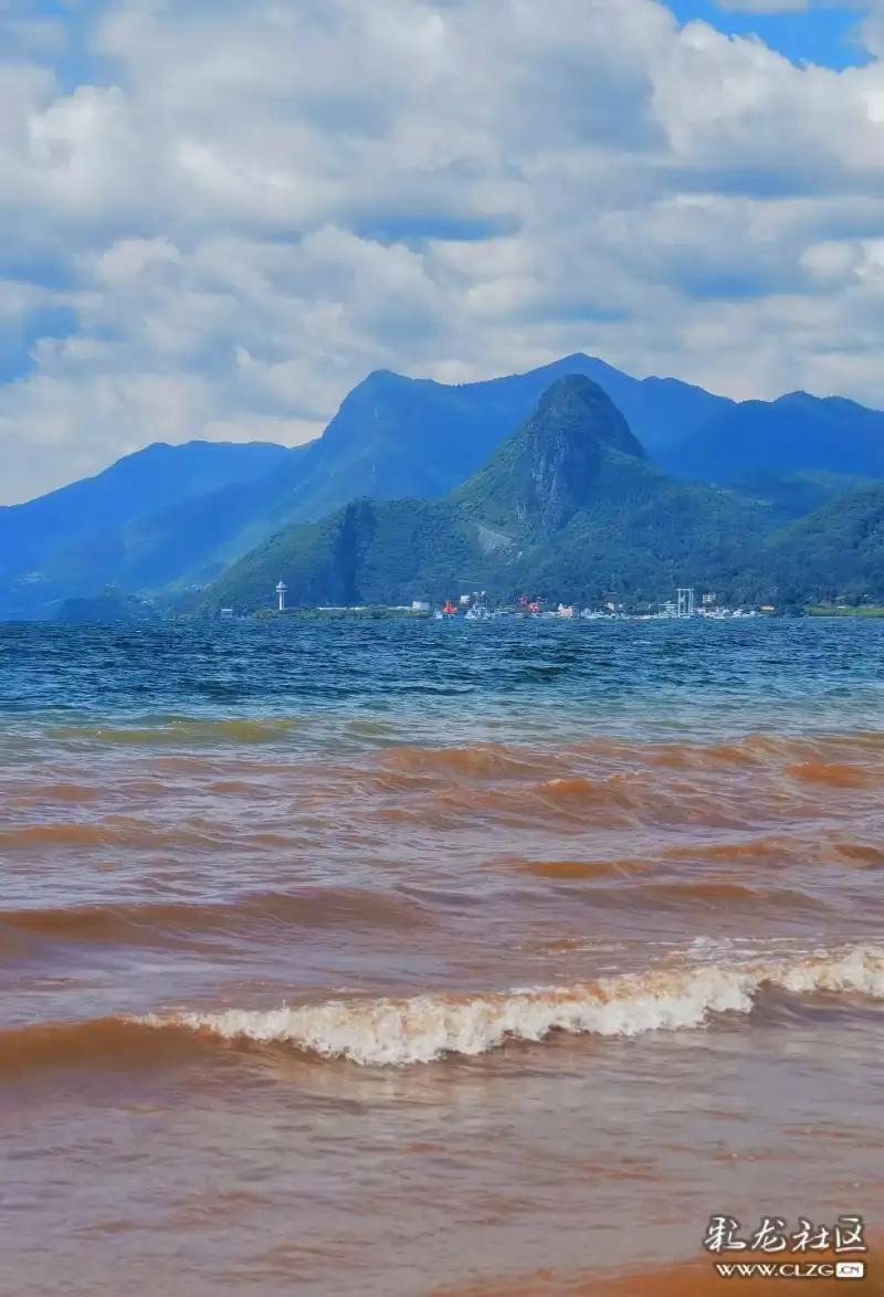 立秋澄江红沙滩