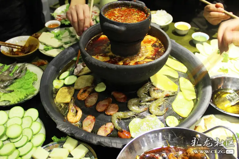 锅边洋芋具有烟火气的美食