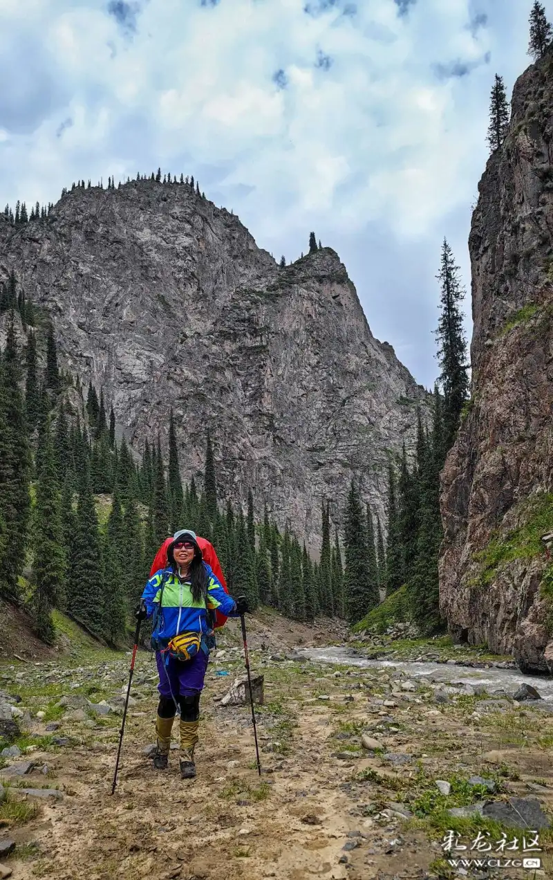 中国角落我的重装徒步系列新疆狼塔c线手机随拍