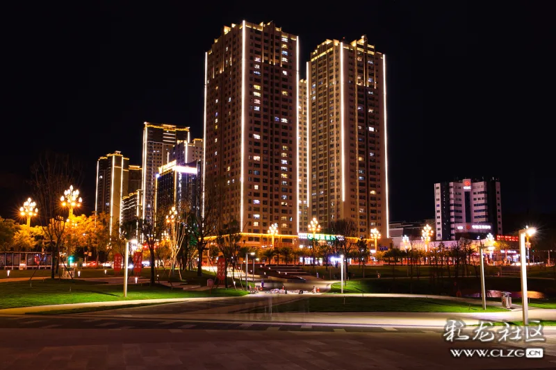 深受百姓喜爱和赞赏的安宁中央公园夜景蓝调