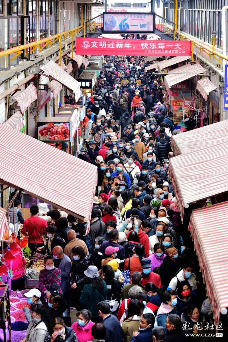 走街串巷寻年味八热闹的篆新农贸市场