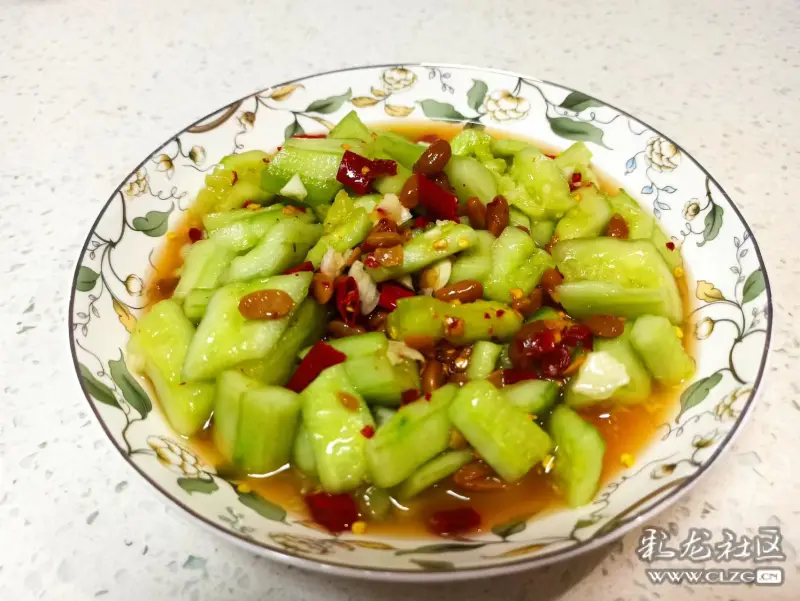 "傣味凉拌黄瓜",色彩红红绿绿,口味酸辣,鲜脆爽口-彩龙社区