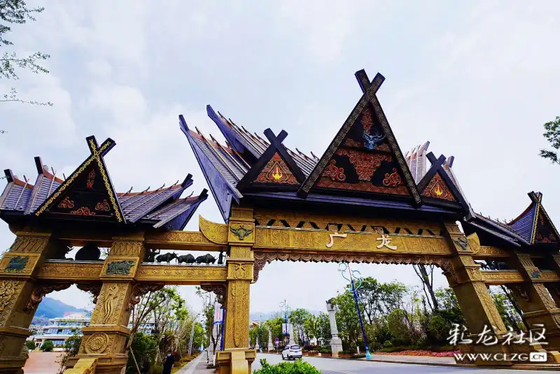 云南澄江抚仙湖广龙小镇夏景一