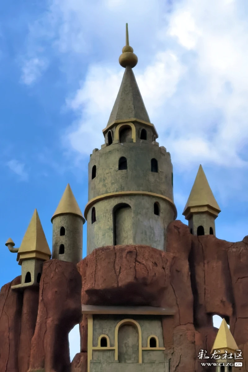 昆明小人国主题公园梦幻般的城堡式建筑-彩龙社区