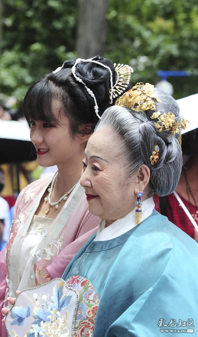 特受尊重和欢迎的汉服奶奶