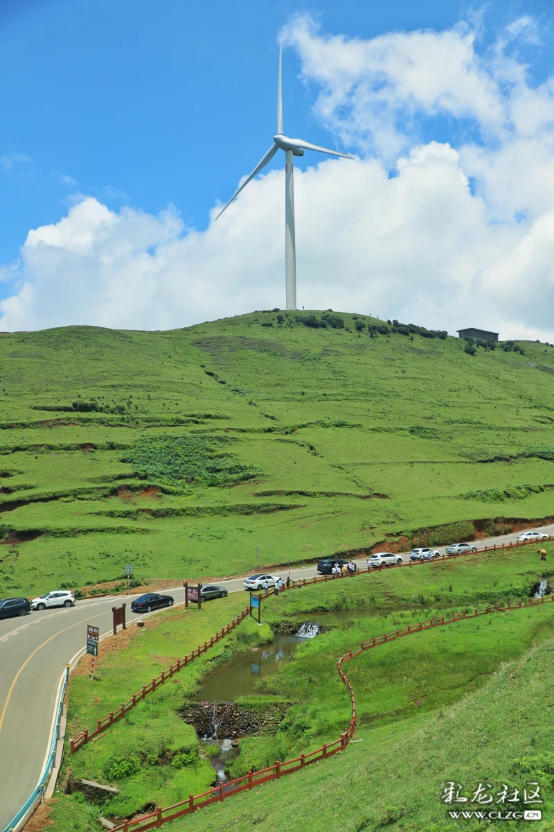 中国凉都贵州六盘水市盘洲乌蒙大草原天池风景区