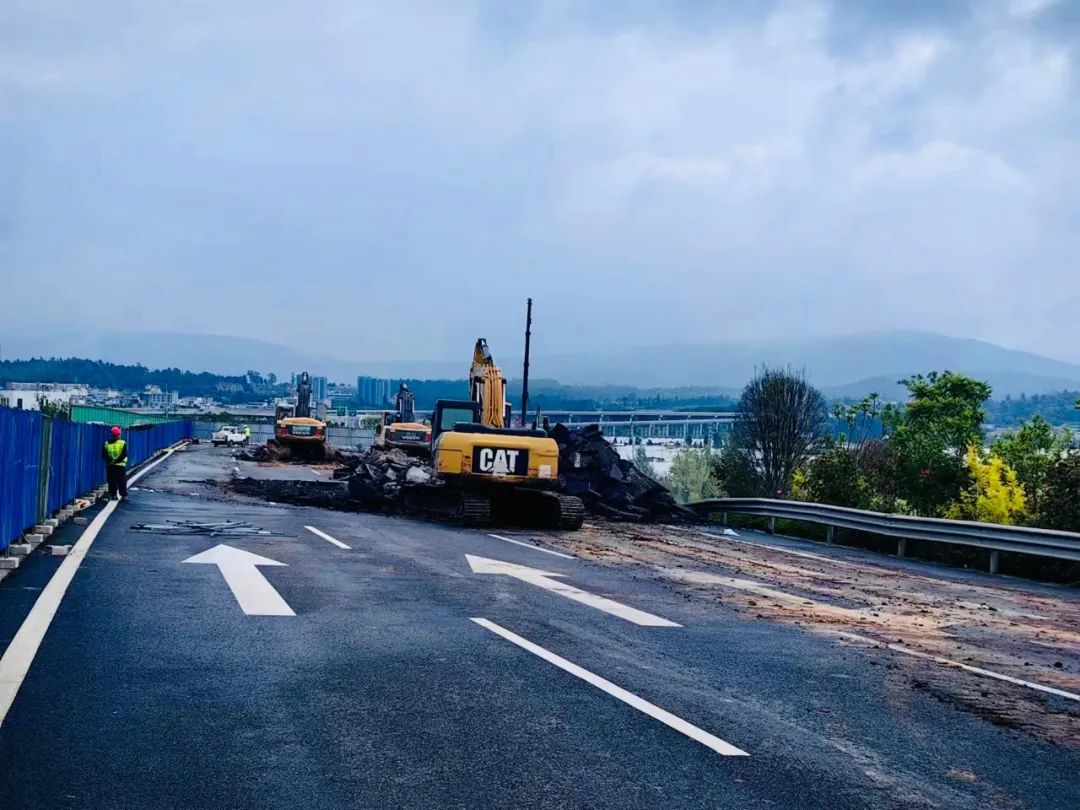 昆曲,昆楚,昆石高速部分路段正在施工,绕行线路看这里→-彩龙社区