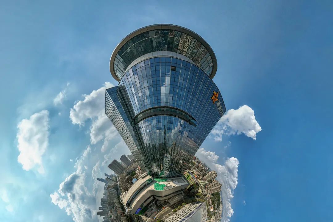 之境》普小忠  摄《擦亮融通迎宾朋》肖铭庄  摄《螺旋楼梯》谢宏宇