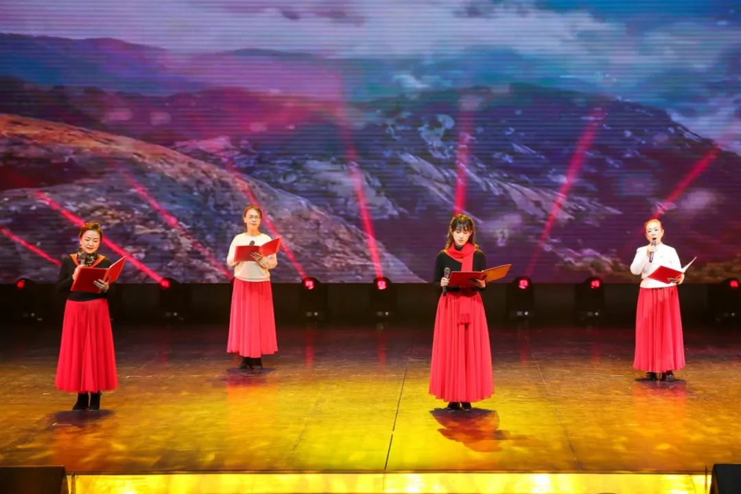 感受朗诵艺术的独特魅力盘龙这场展演活动精彩纷呈