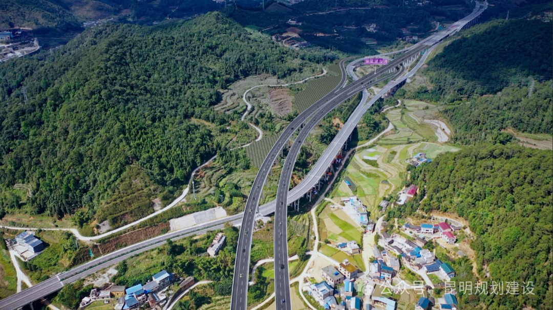 突破10000米大关云南这条高速建设取得新进展