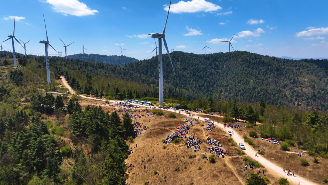 富民县永定中学(昆明行知中学)2024年"65千米远足拉练"活动课程-彩龙