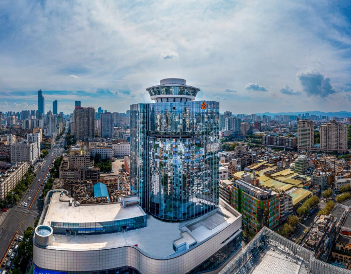 昆明市营商环境监督行活动走进盘龙区