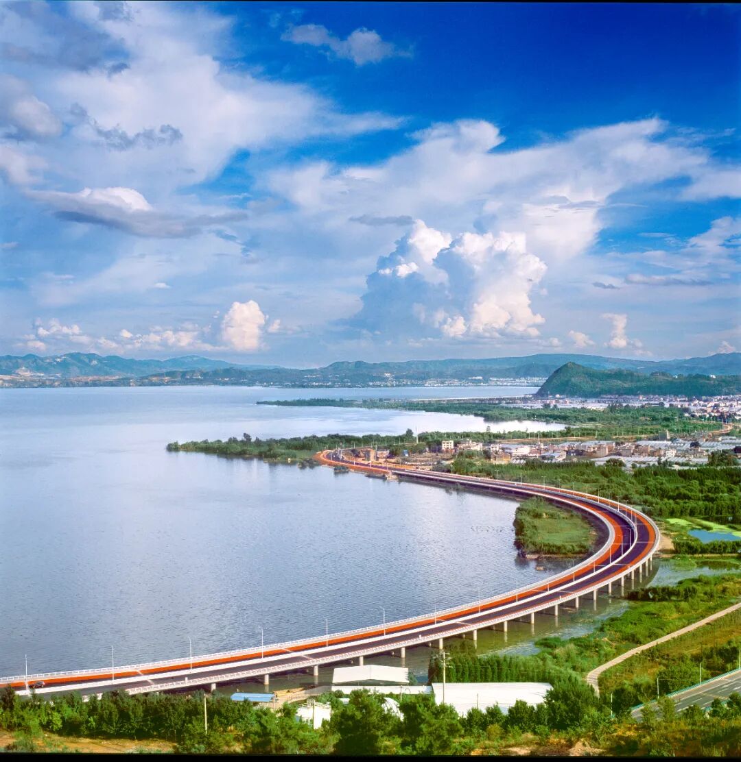 最美環(huán)湖路 (1).jpg